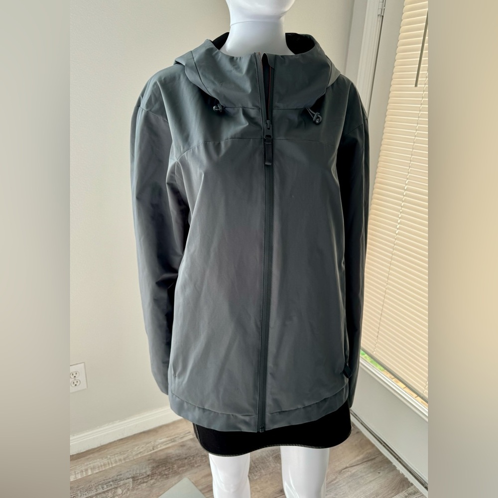 Cole Haan Signature Gray Waterproof Jacket with Hood, Size -L. The jacket